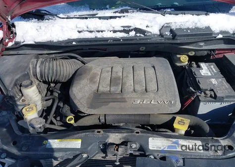 2011 Dodge Grand Caravan Crew z USA, uszkodzony, nr VIN 2D4RN5DG9BR606227